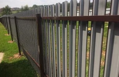 заборы из профнастила